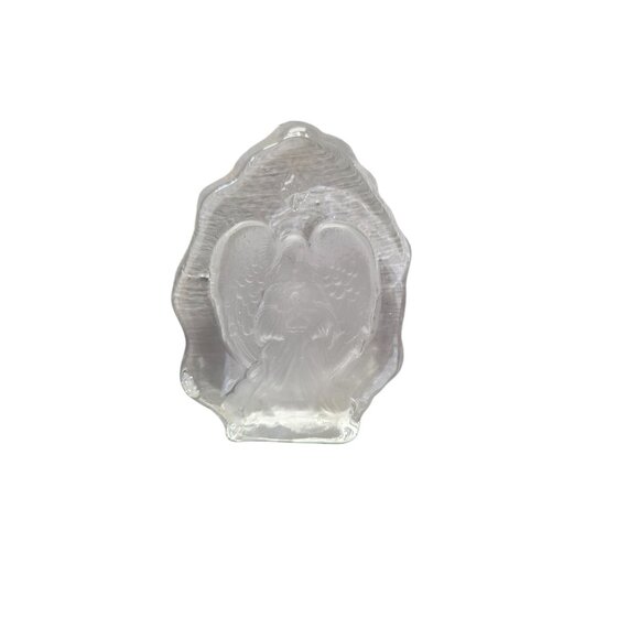 Lead Crystal Intaglio Etched Angel Paperweight - Picture 2 of 9